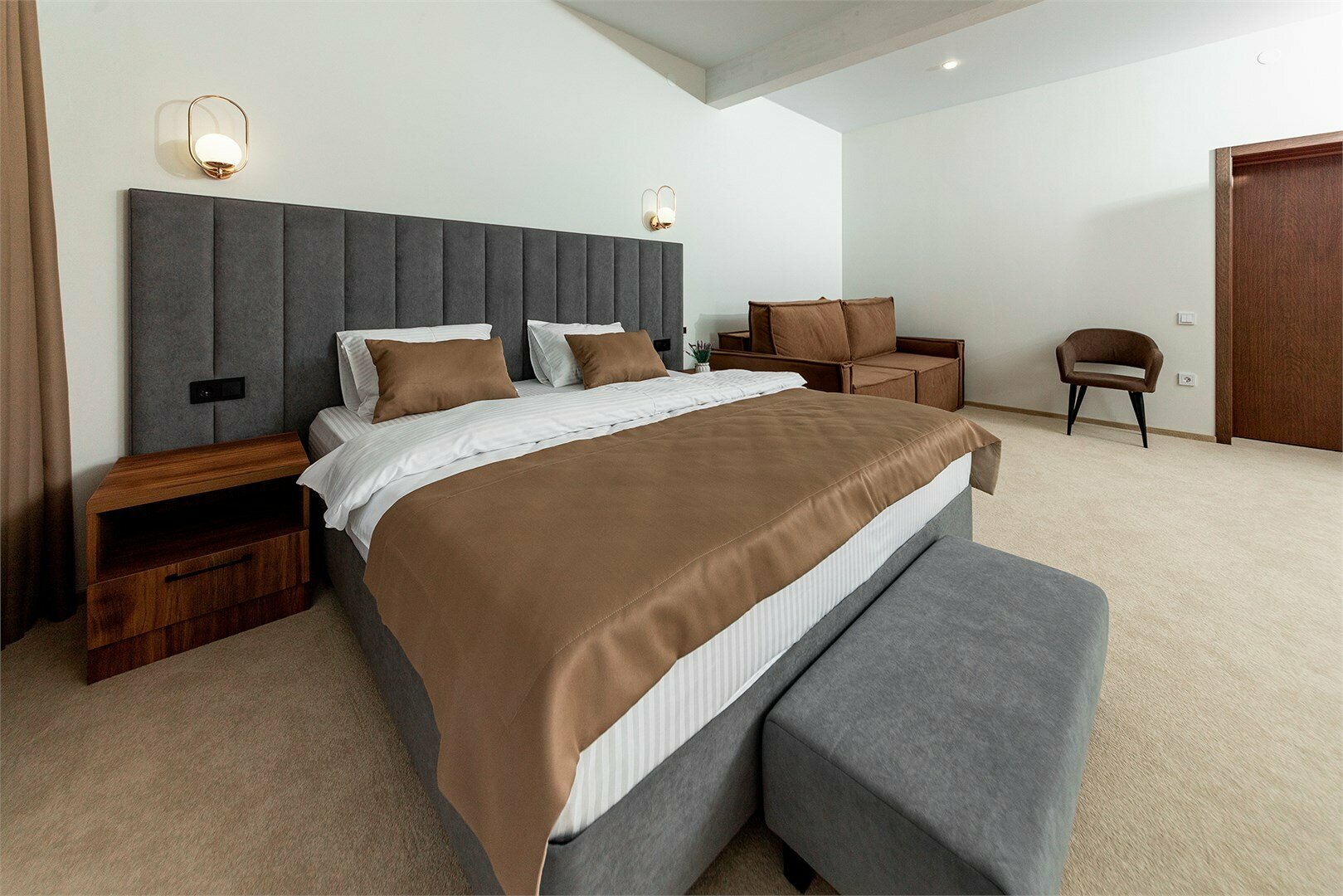 Двухкомнатный Сьют на 1 этаже с террасой