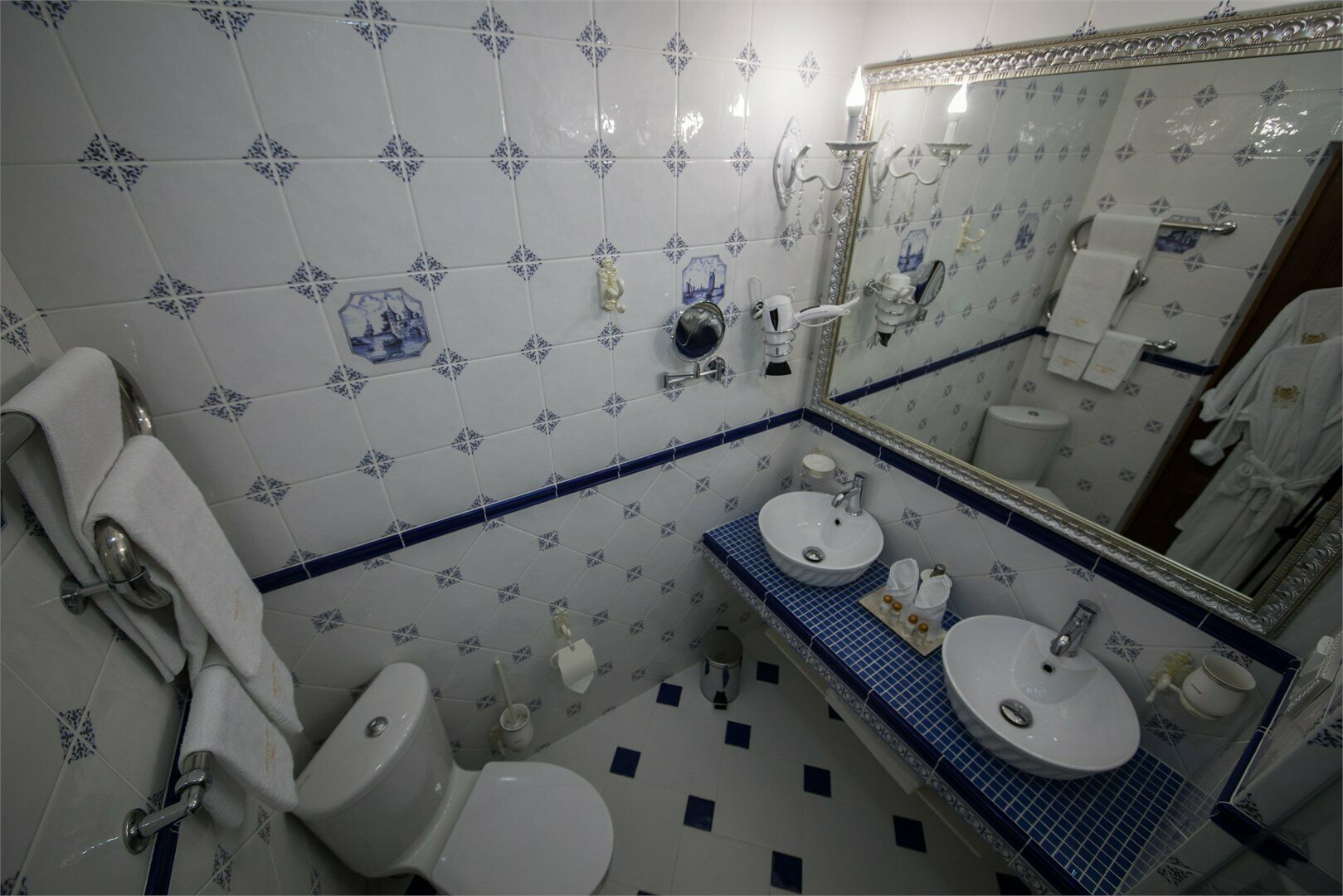 Стандартный двухместный номер с двумя отдельными кроватями