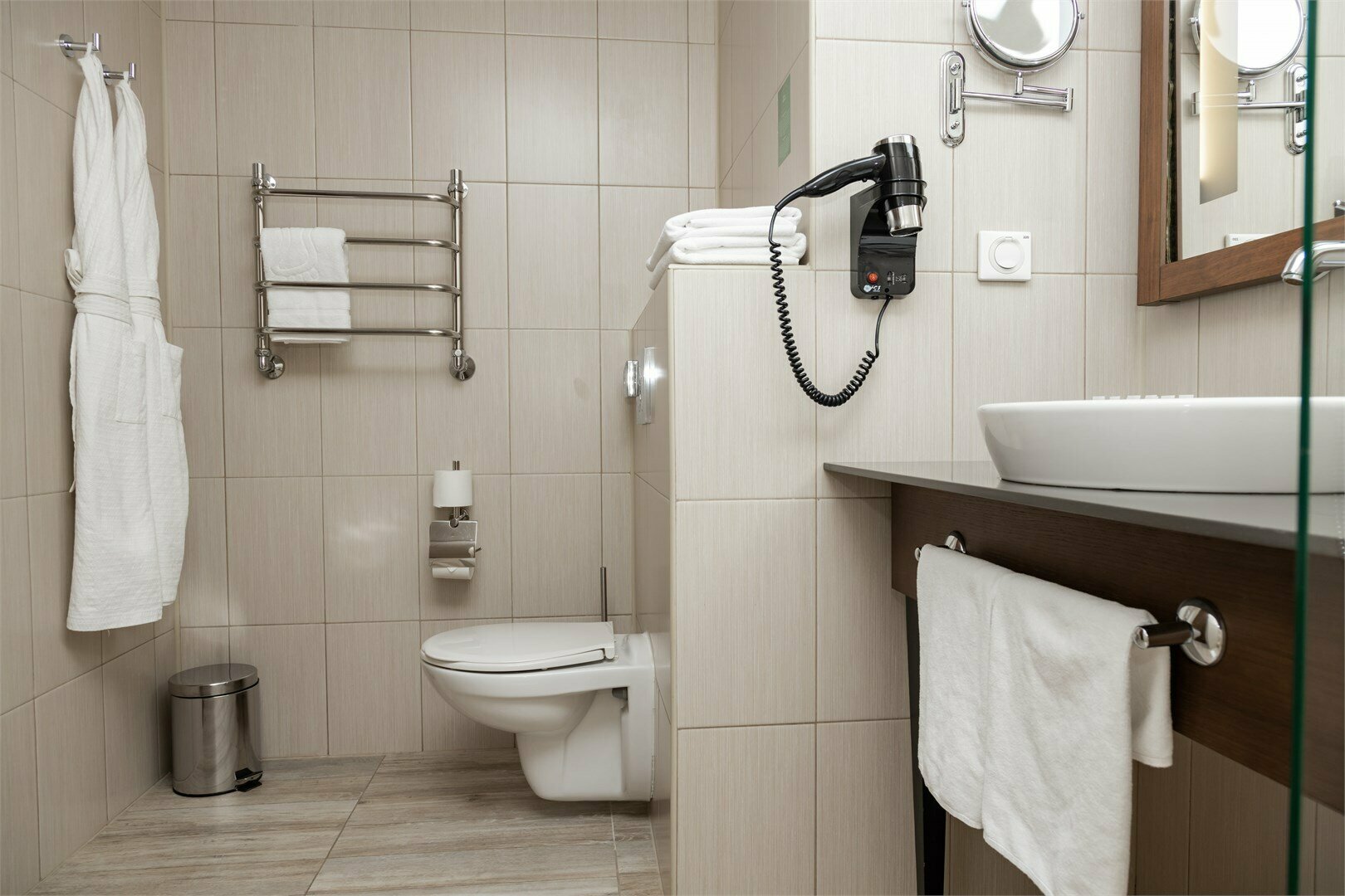 Джуниор сьют с одной большой кроватью (без балкона)