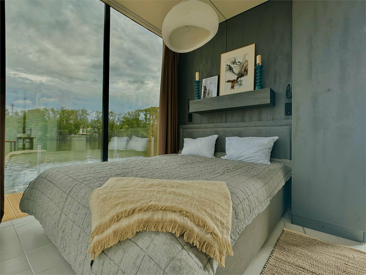 Зеркальный дом