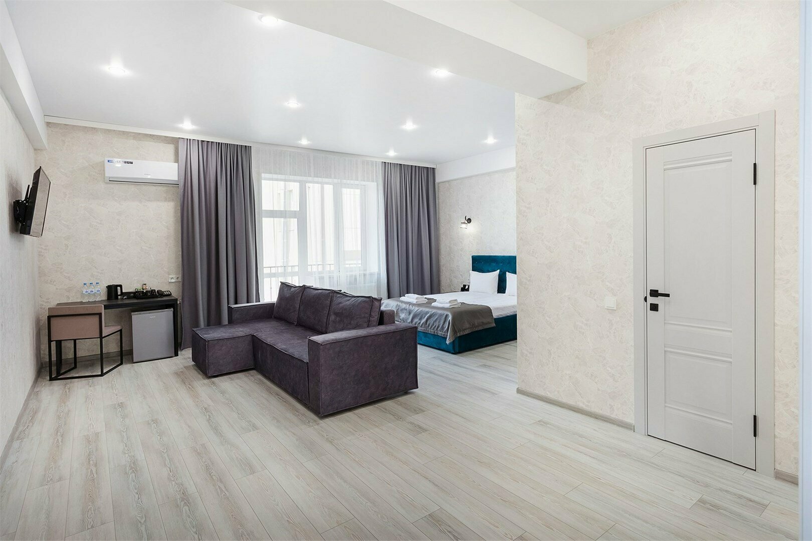 Джуниор Сюит +