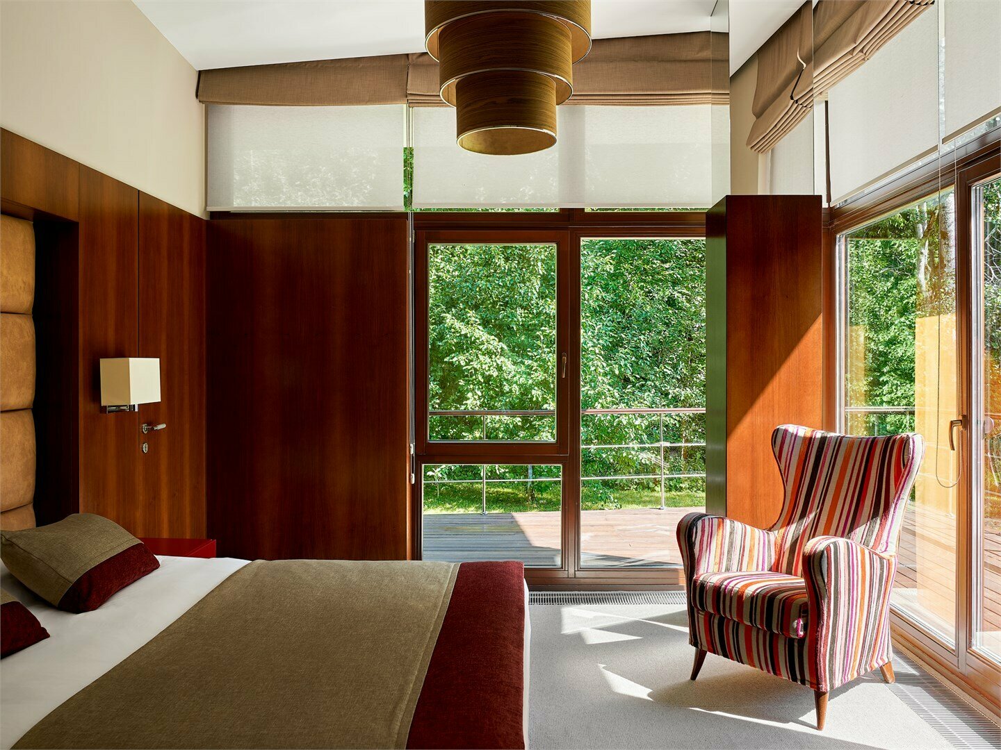 Вилла c камином и 3 спальнями