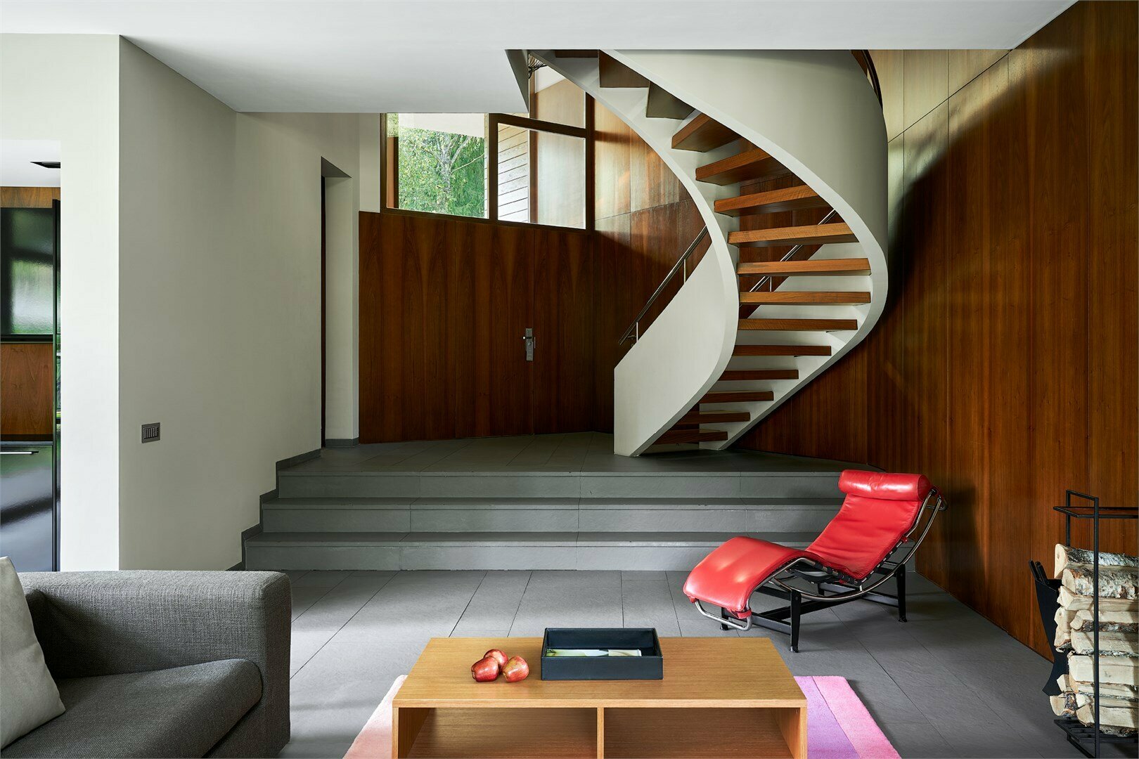 Вилла c камином и 3 спальнями