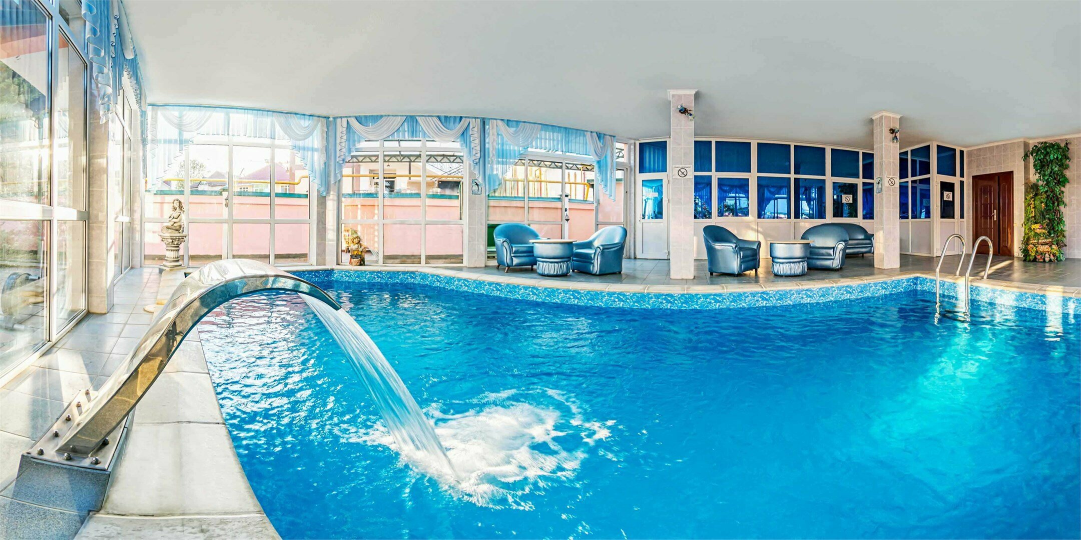 Комфорт  на  веранде  4 мест "трансфер до моря и обратно"