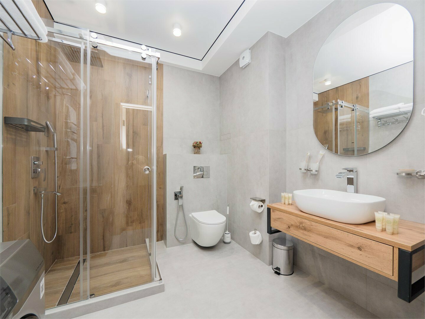 Апартамент с балконом