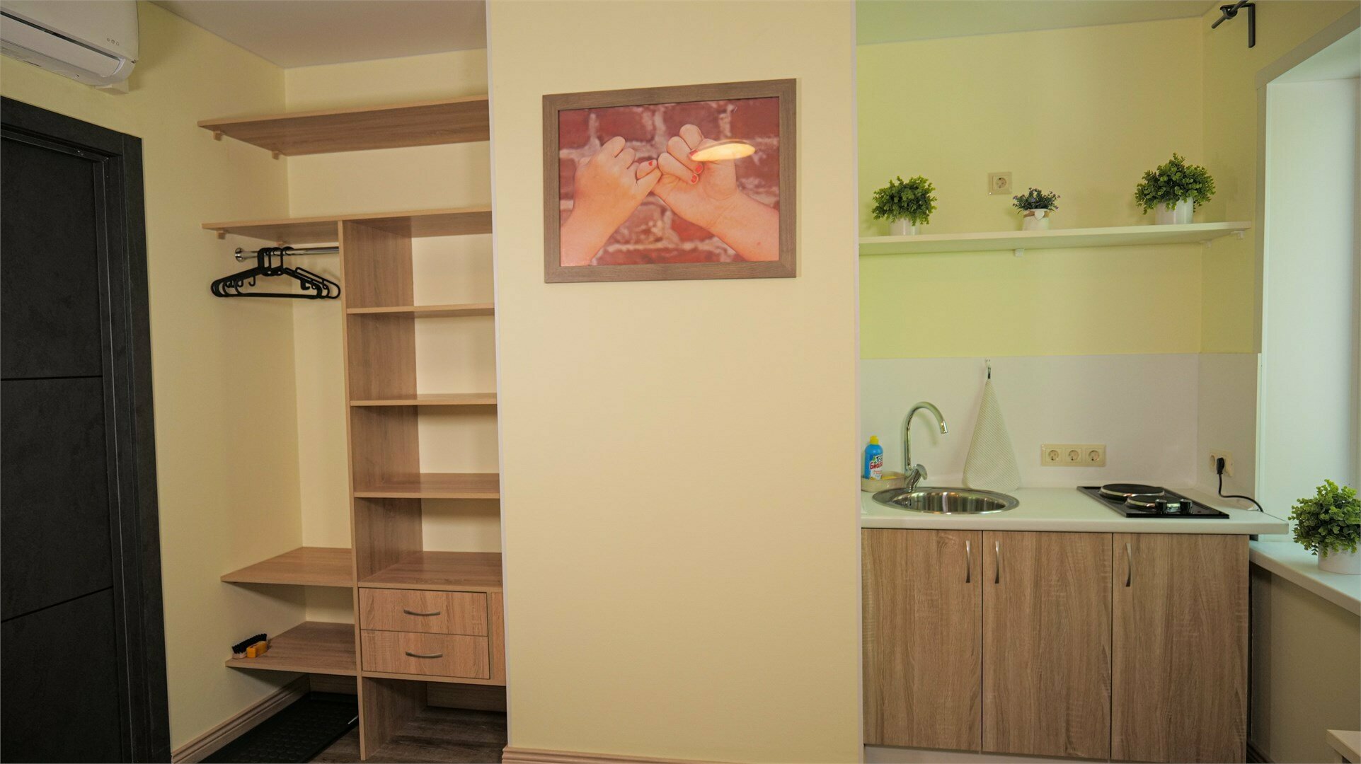 Трехместный номер «Комфорт» с душем