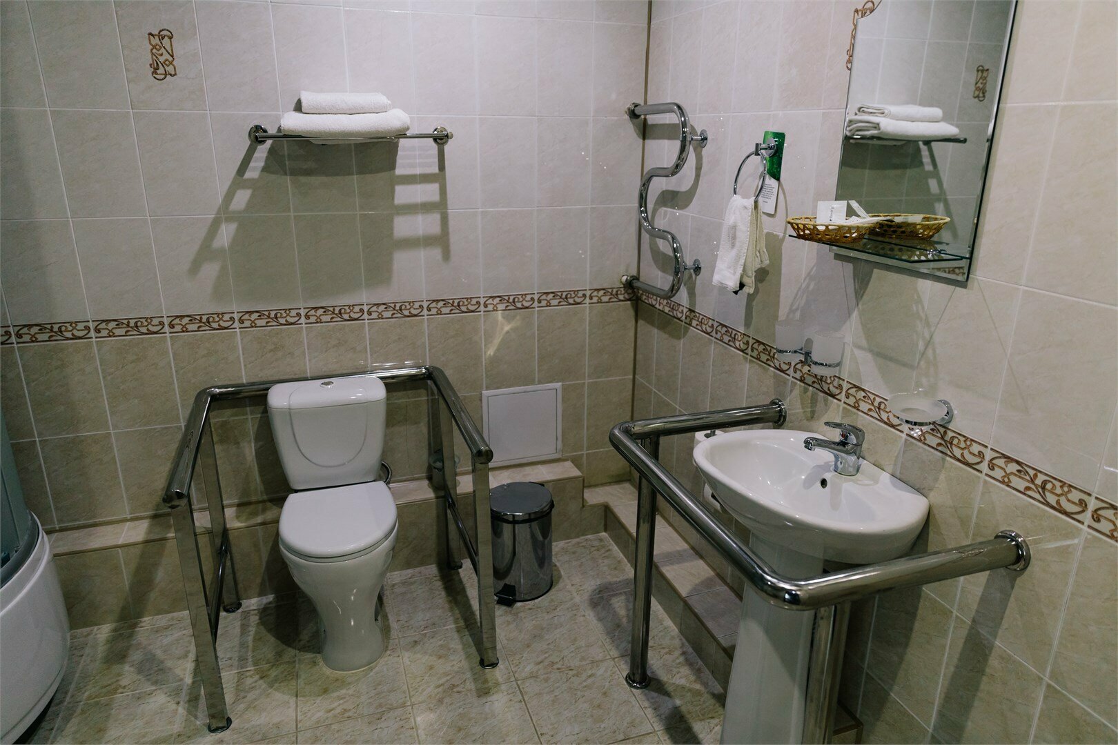 Номер для инвалидов (По запросу!)