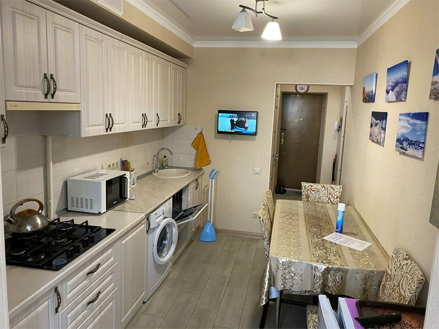 Двухкомнатная квартира на Коллективной 4/9