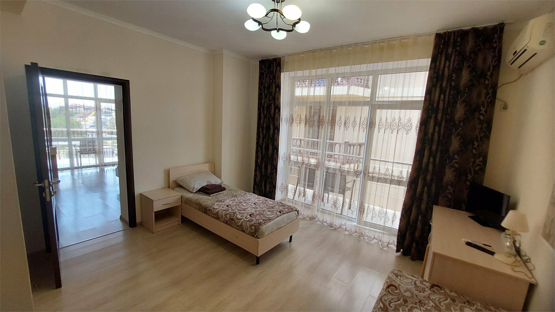 Люкс с 2-мя спальнями