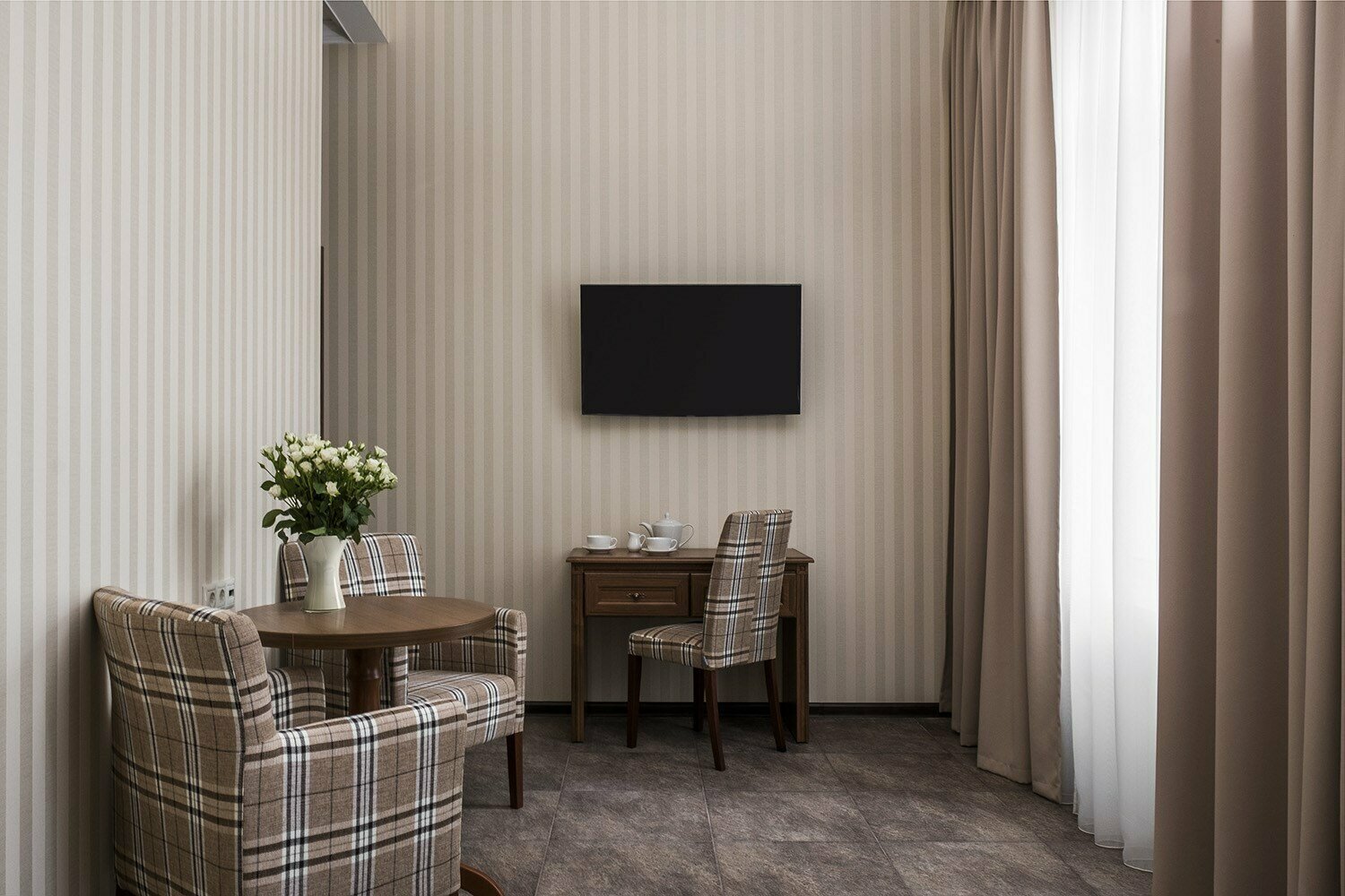 Улучшенный номер с кроватью размера «queen-size»