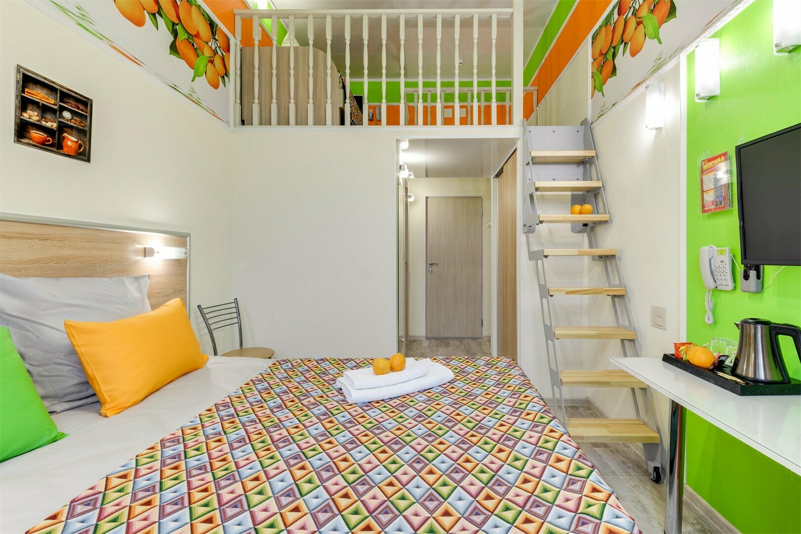 Трехместный номер «Комфорт» с душем