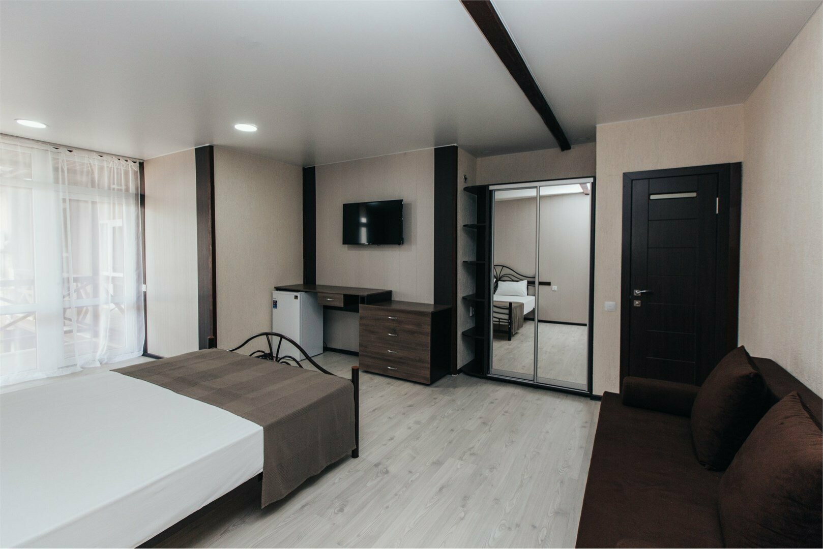 Семейный Полулюкс