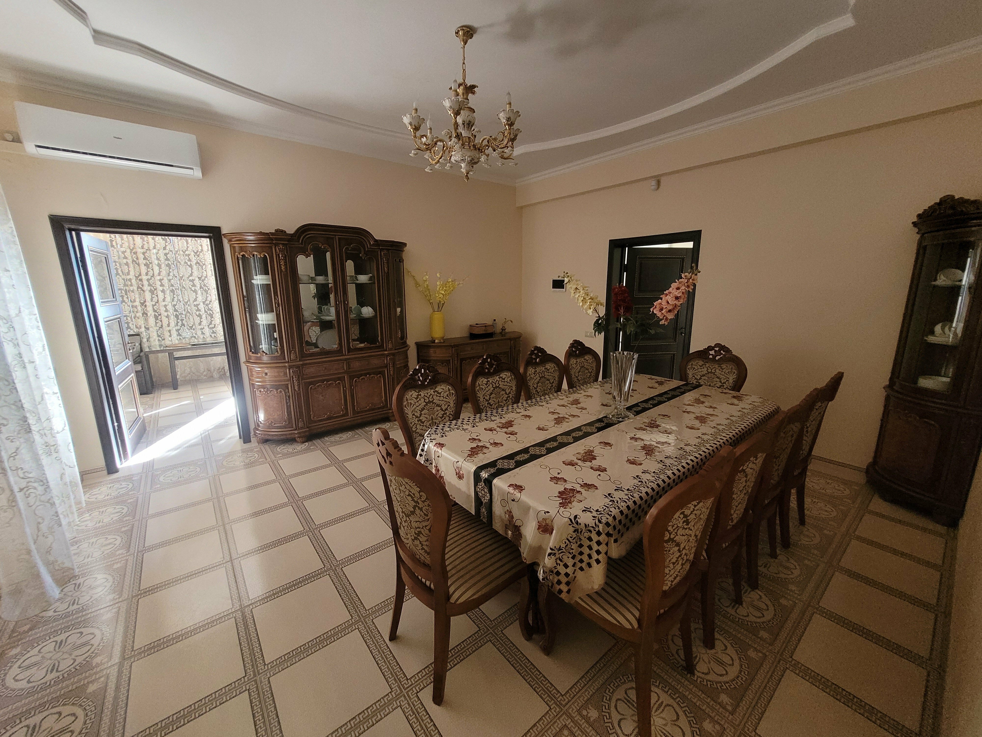 Дом с 4 спальнями