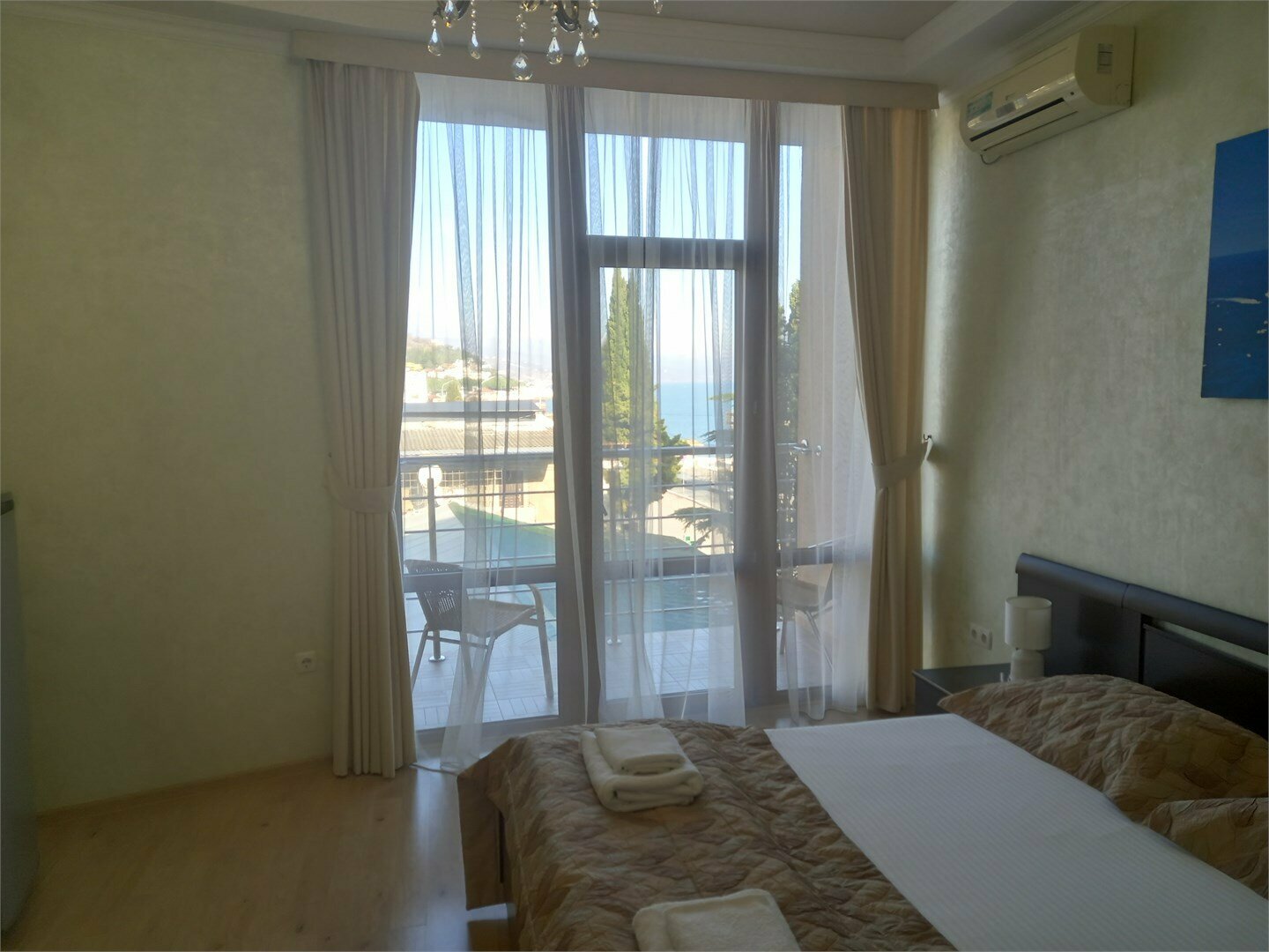 "Комфорт" с балконом  без вида на море (3-й этаж)