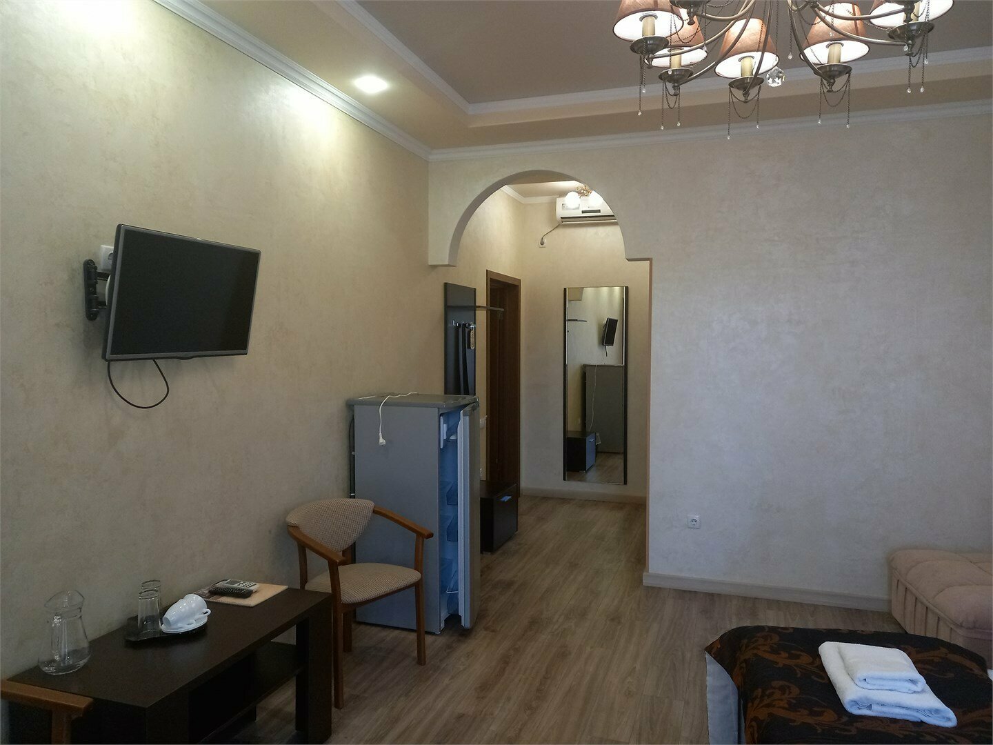 "Комфорт+"  с видом на набережную (2-й этаж)