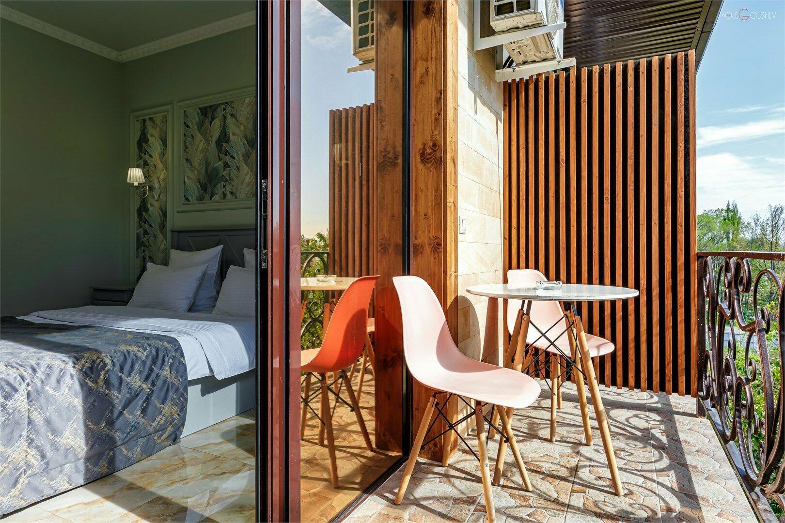 Полулюкс с балконом