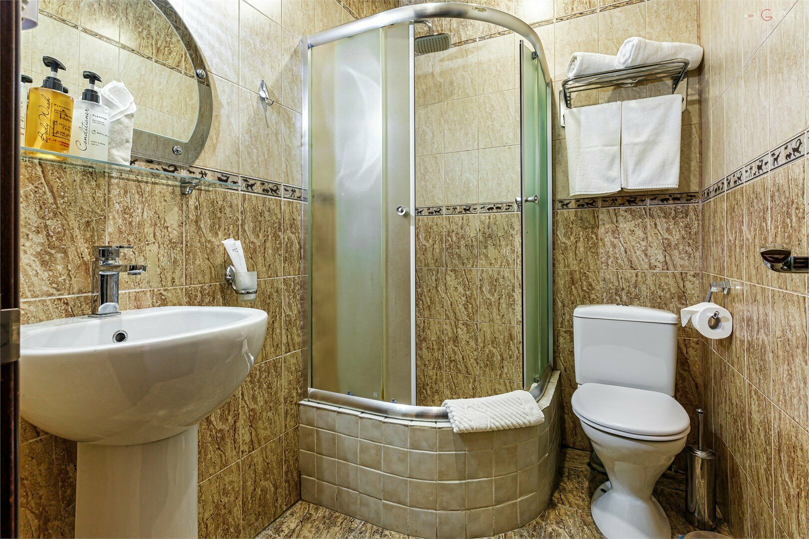 Улучшенный двухместный номер с 2 отдельными кроватями