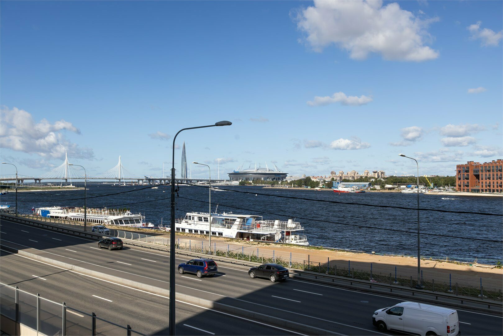 Family апартамент для 6-ти гостей с видом на реку