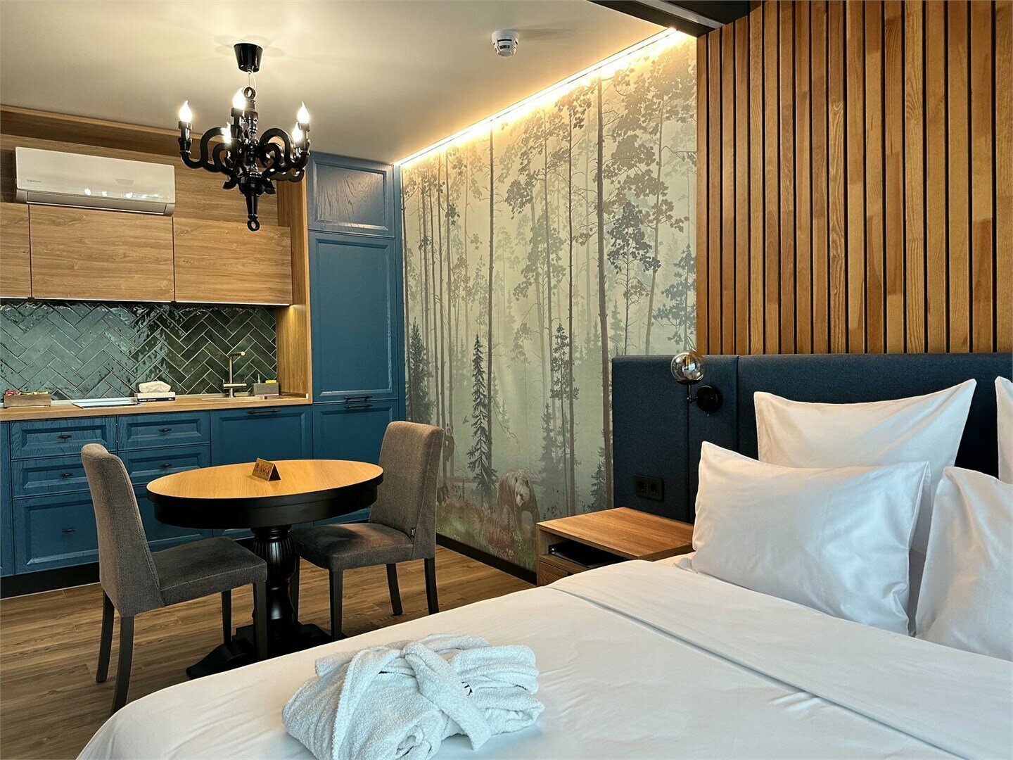 Улучшенный двухместный номер с 1 кроватью