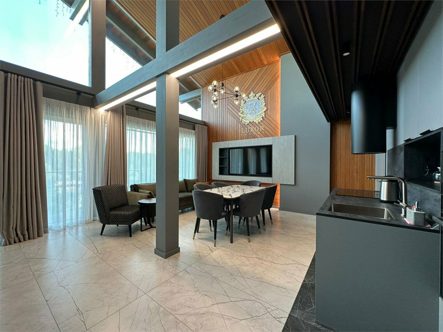 Апартаменты с террасой