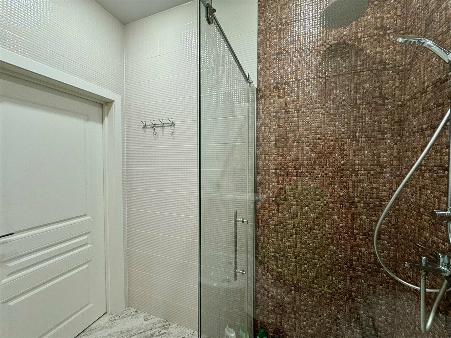 Апартаменты Adventure Garden 55 м.