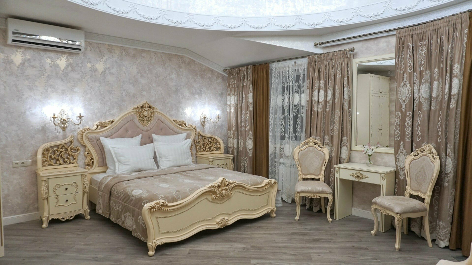 Президентский с видом на горы