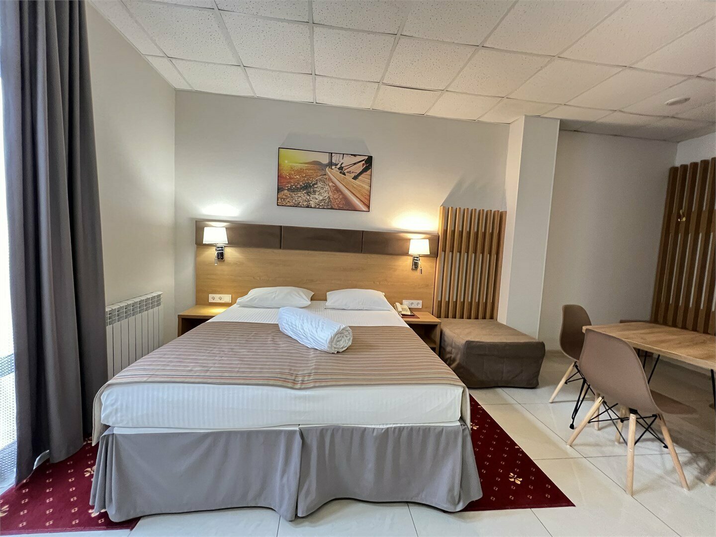 "Апартамент" 2-х местный с французским балконом (КУХНЯ)