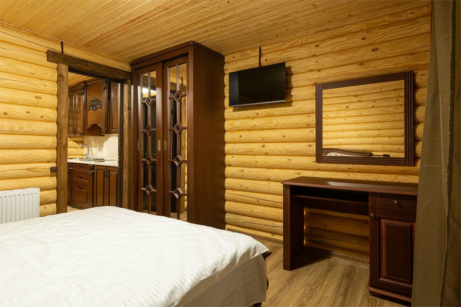 Двухкомнатные апартаменты Делюкс с балконом