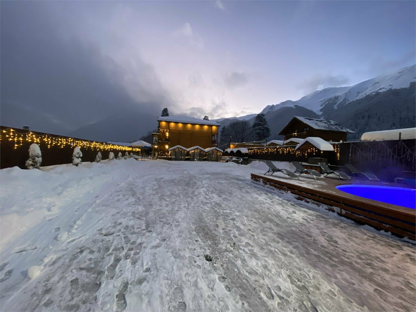 Двухкомнатные апартаменты Люкс