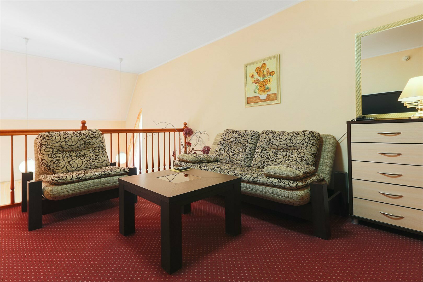 Сьют трехкомнатный