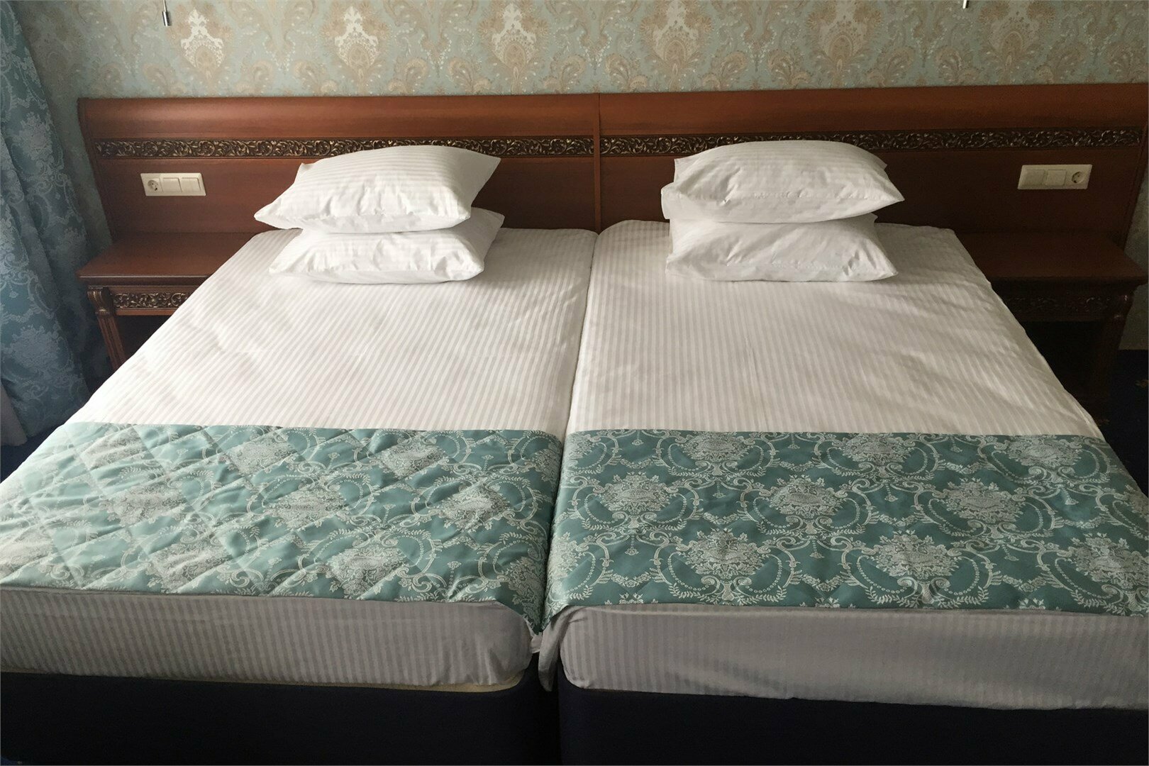 Люкс с кроватью размера «king-size» и гидромассажной ванной