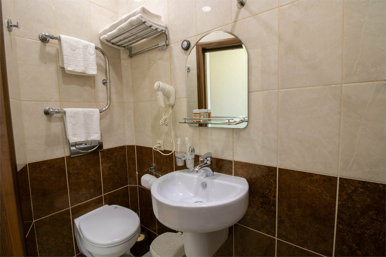 Люкс большой двухкомнатный 45кв.м. "1й КОРПУС" Вокзальная