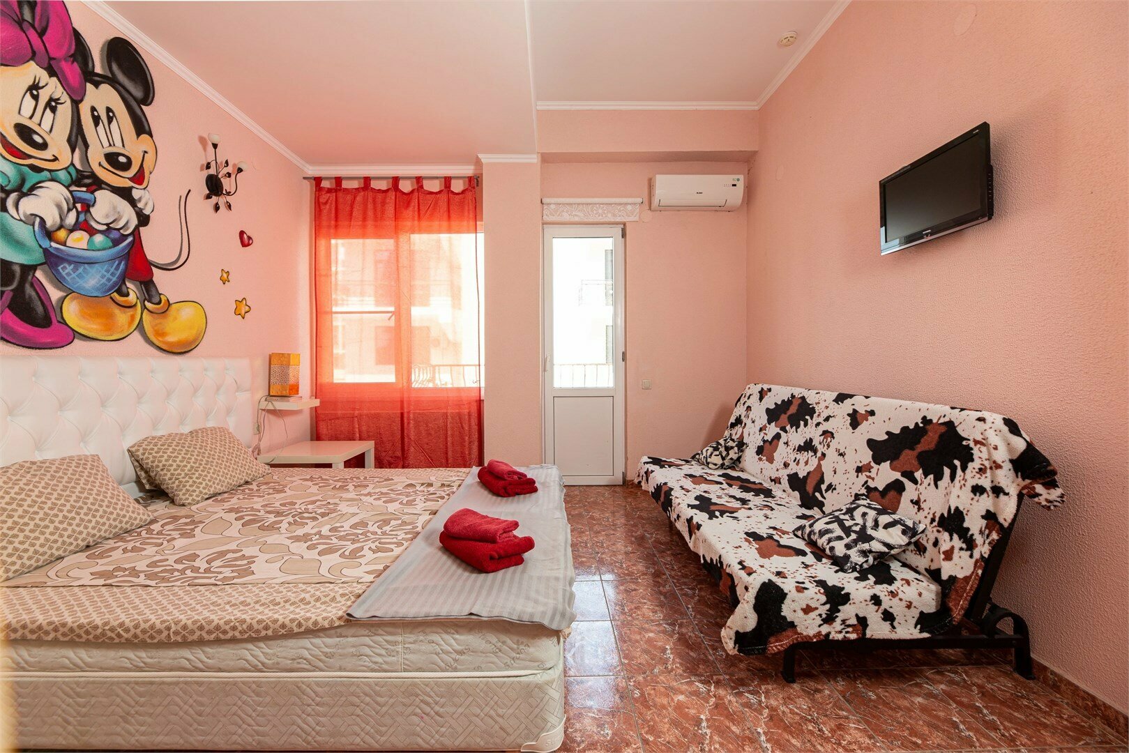 Трехместный стандартный номер с балконом