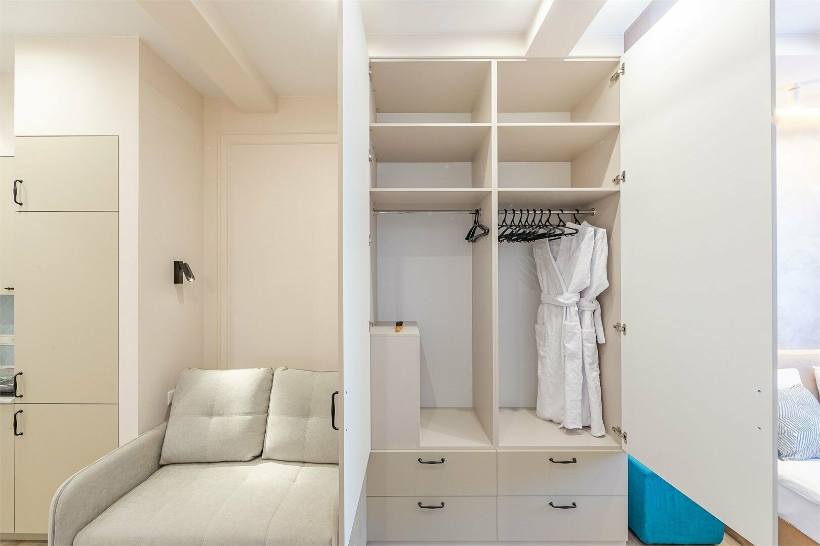 Студия Классика (с панорамным видом)