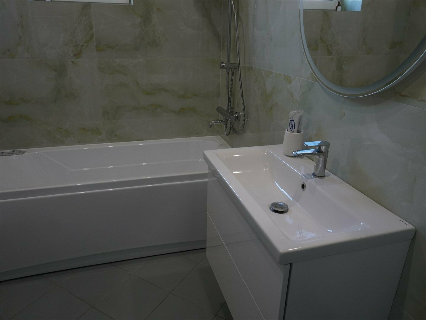 Двухместный номер с гардеробной и ванной