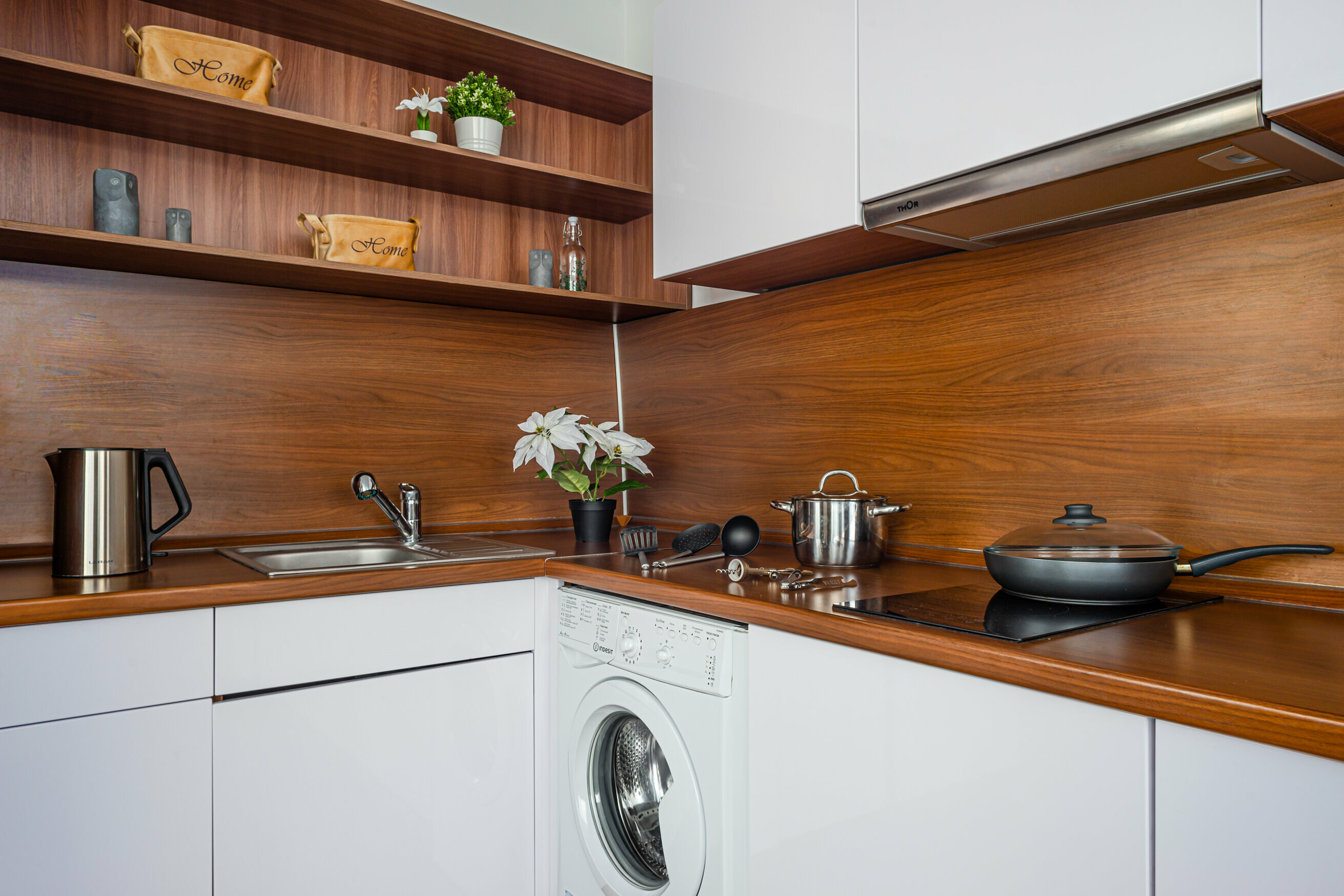 5. Улучшенный просторный номер для 4 гостей (17)