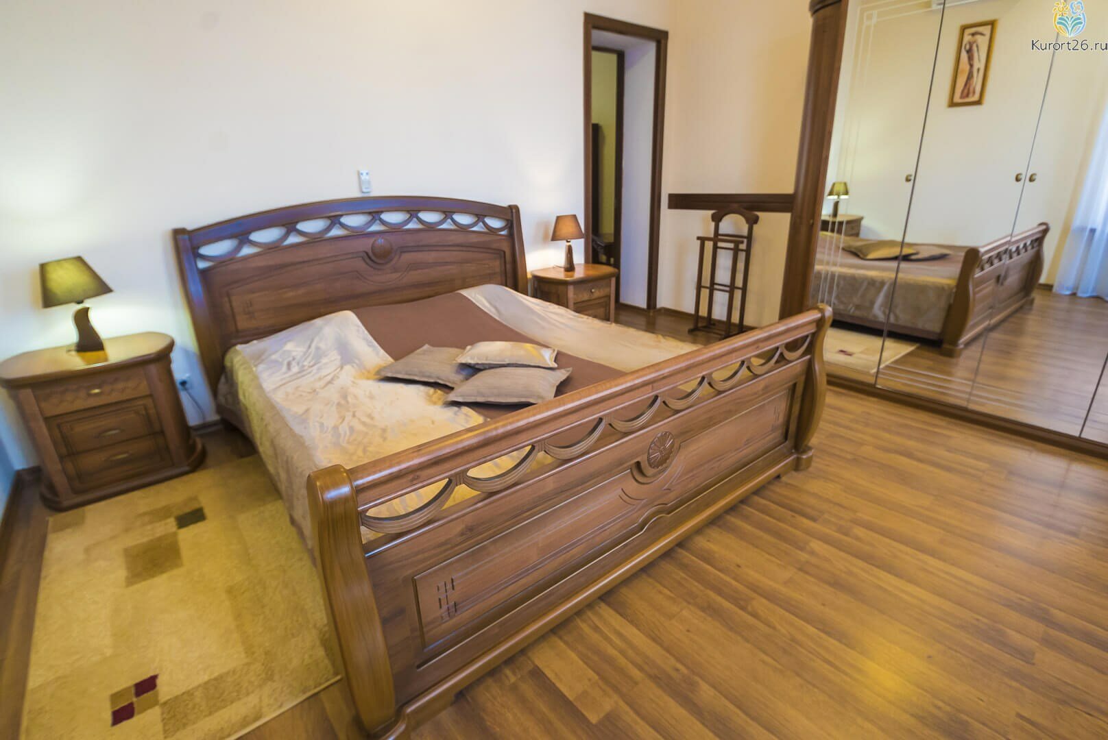 Люкс двухкомнатный с двумя доп. местами