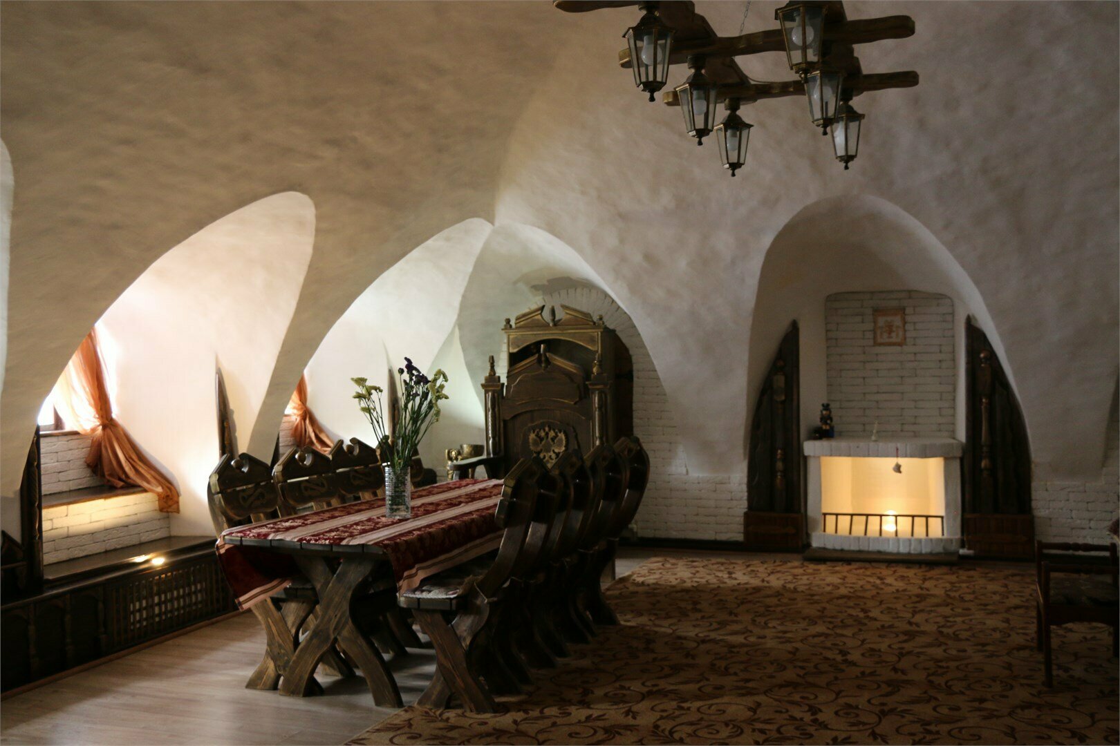 Белокаменные палаты со сводами 17 века