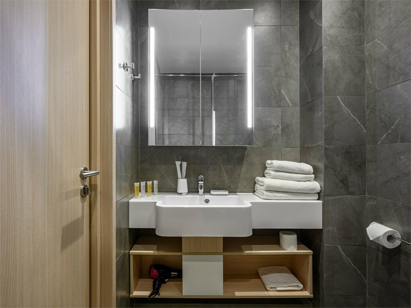 Полулюкс с террасой (Технопарк)