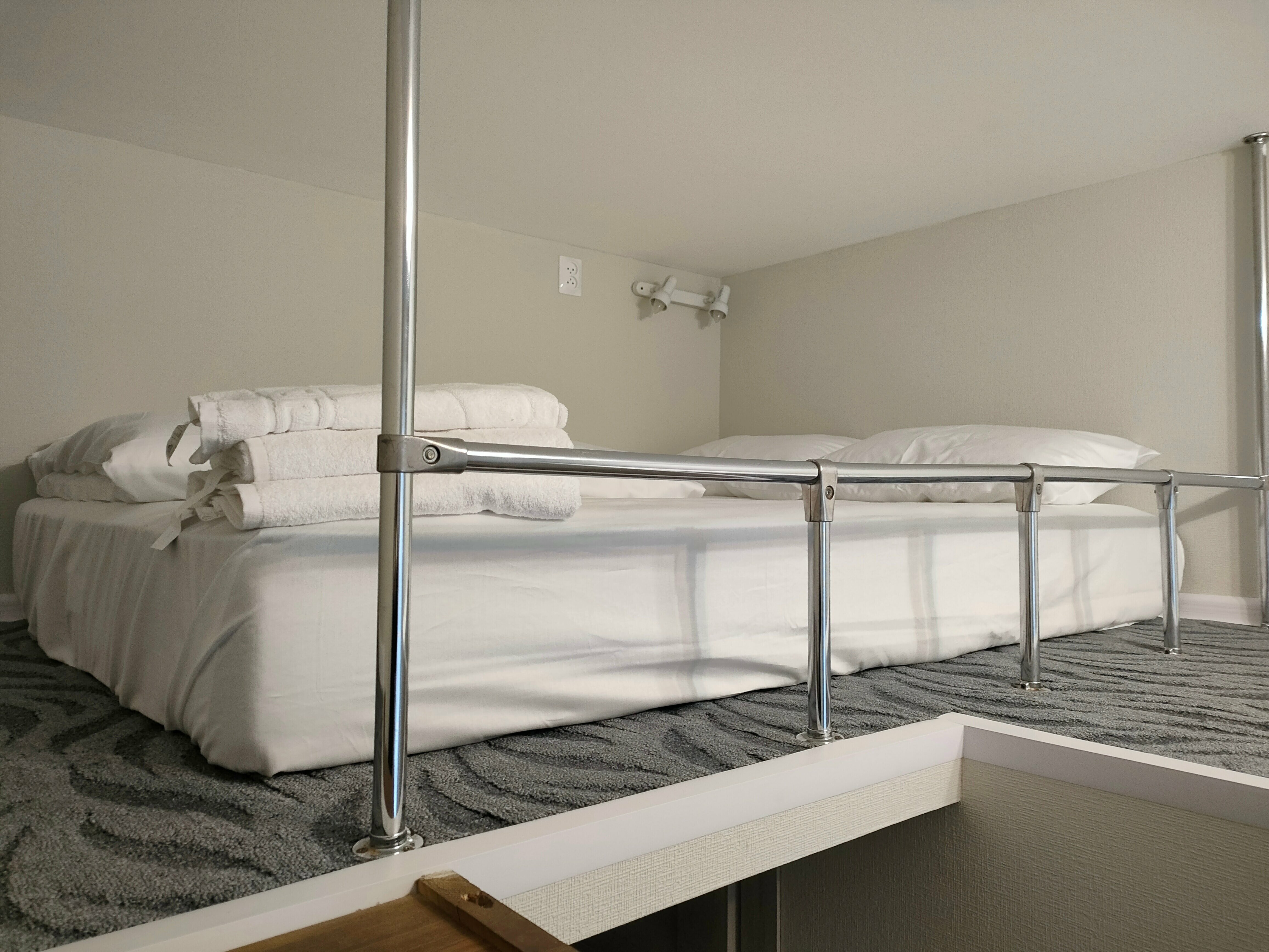 Двухуровневые апартаменты