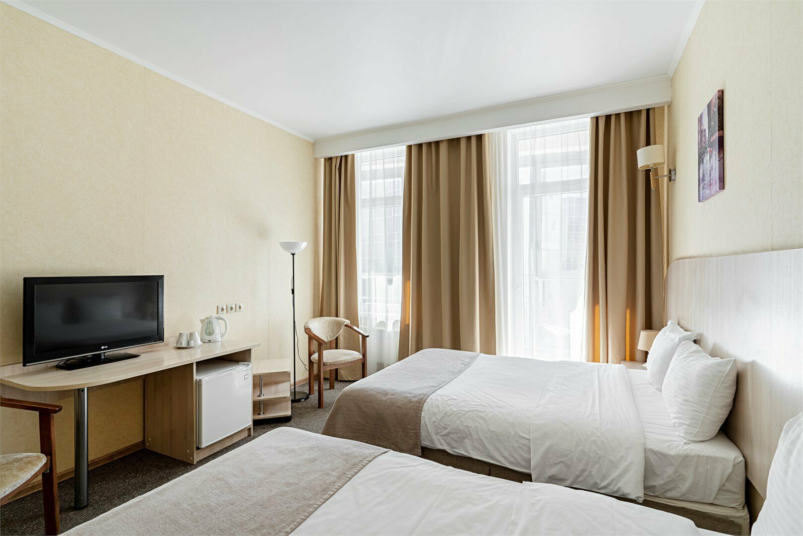 Стандарт двухместный с двумя двуспальными кроватями