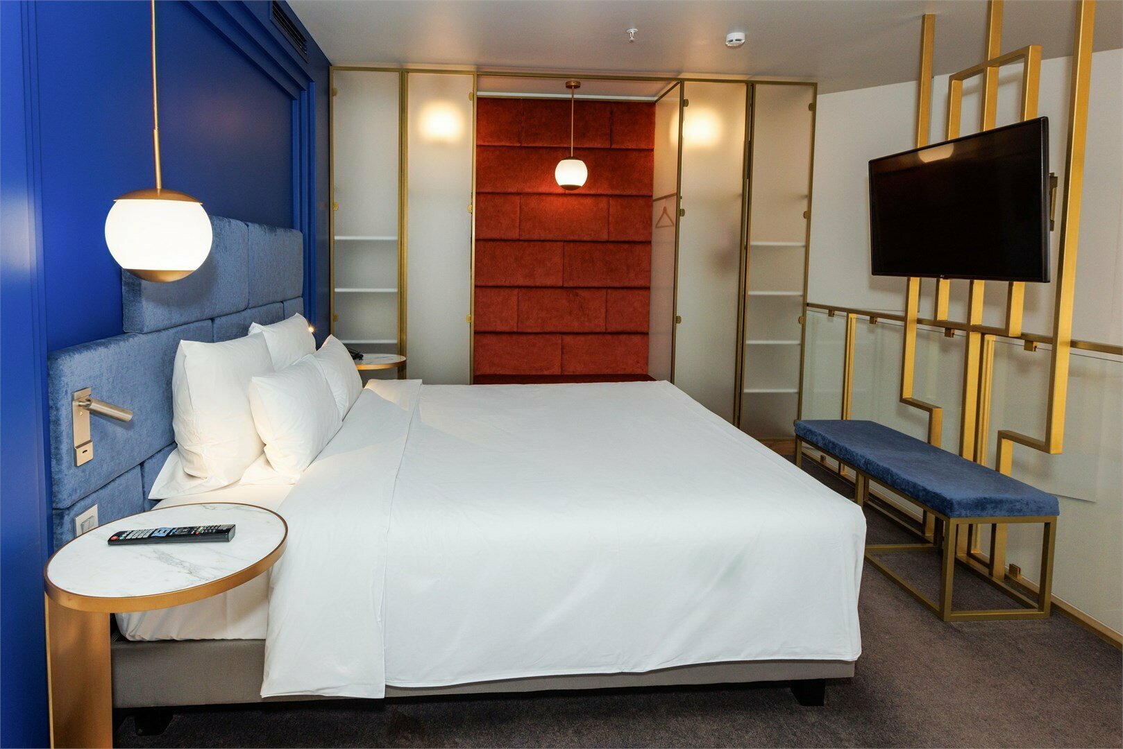 Номер Suite Amur с двуспальной кроватью