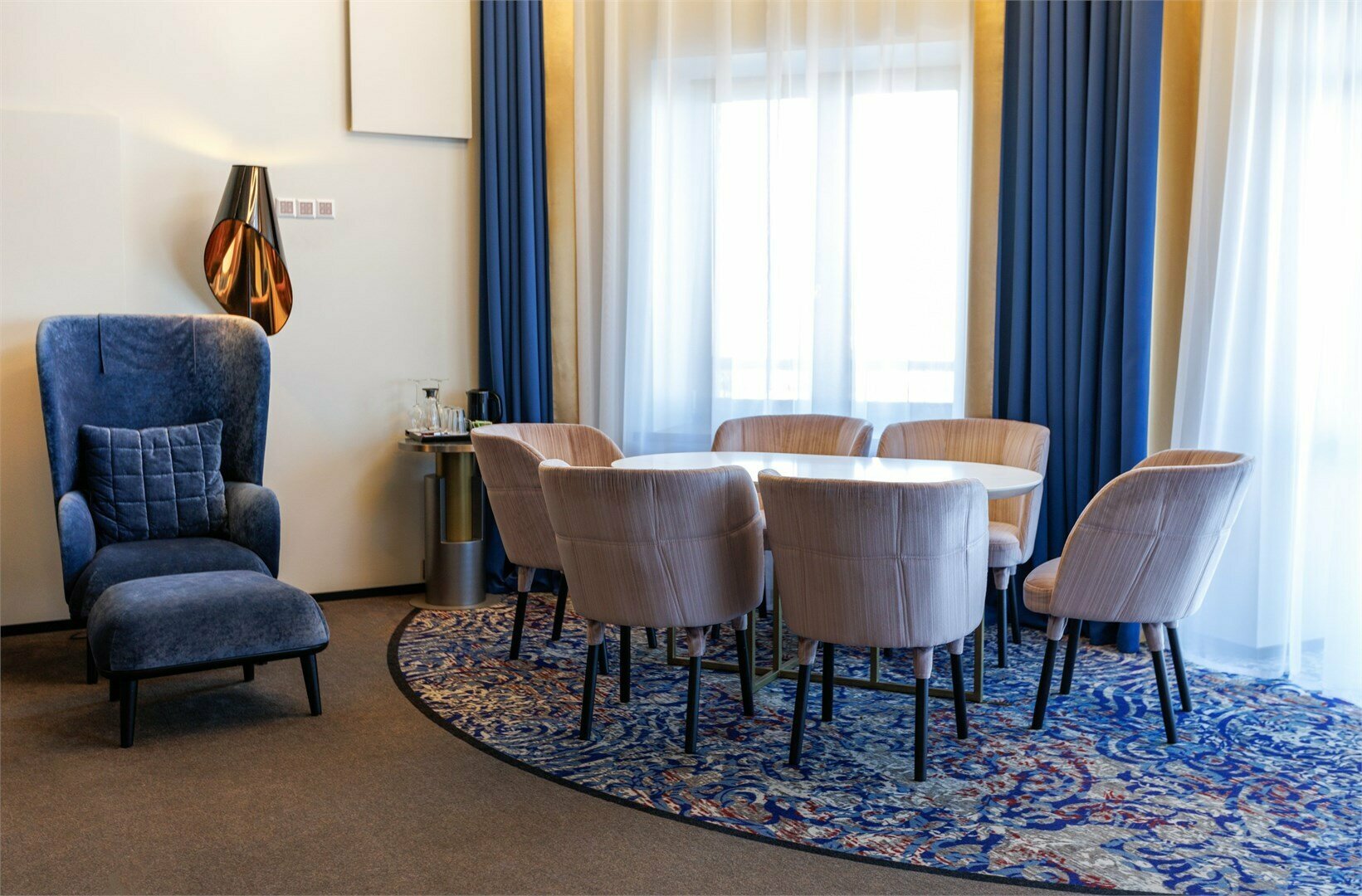 Номер Suite Amur с двуспальной кроватью