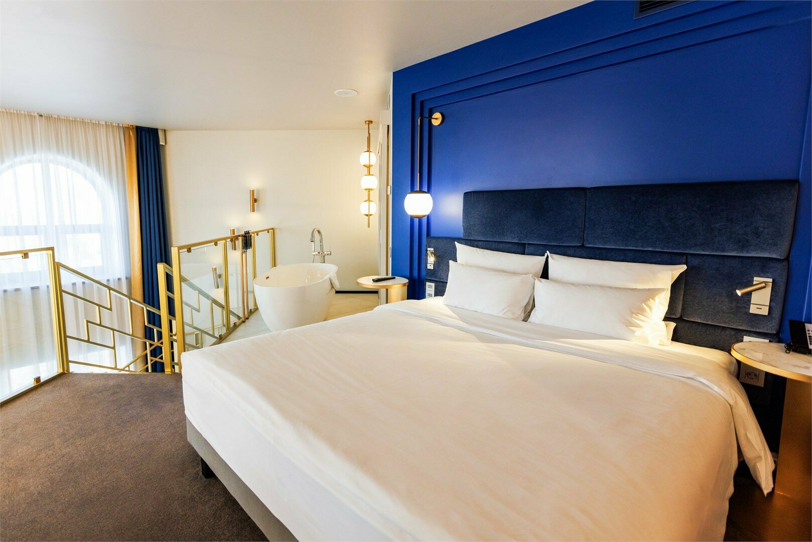 Номер Suite Amur с двуспальной кроватью