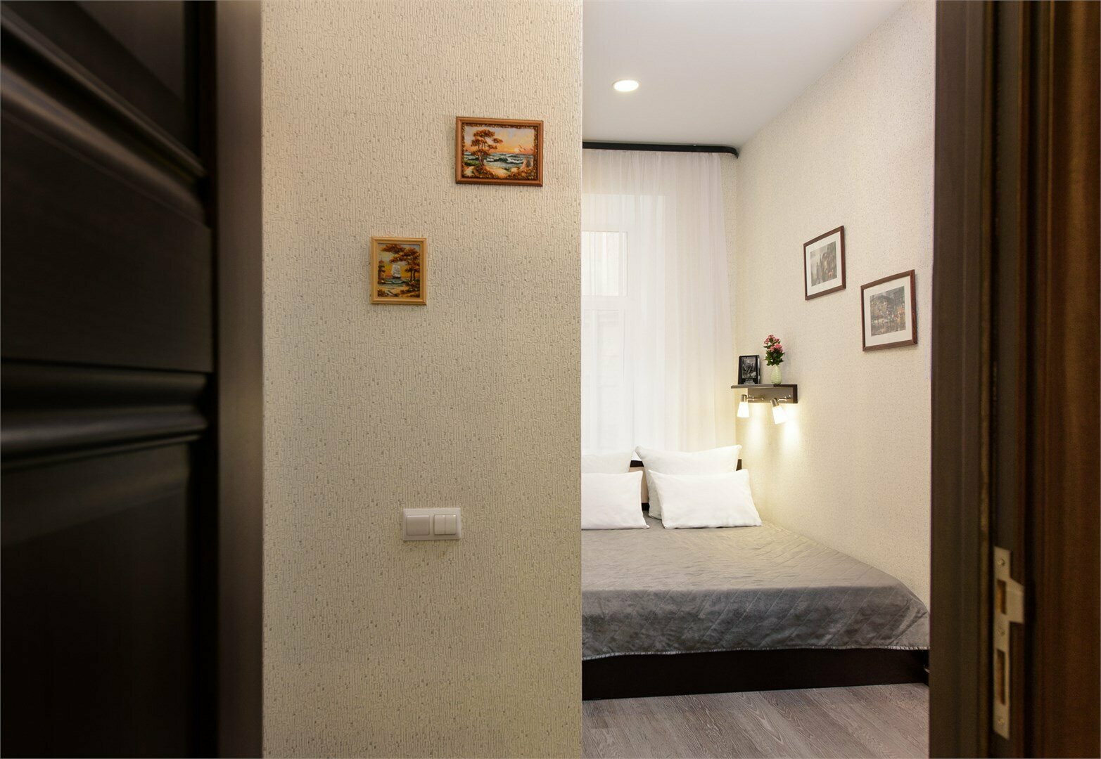 Комната с 2-х спальной кроватью и доп.местом ( кресло-кровать), с основными удобствами,