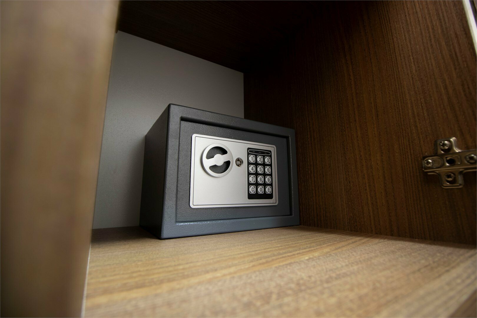 улучшенный трехместный