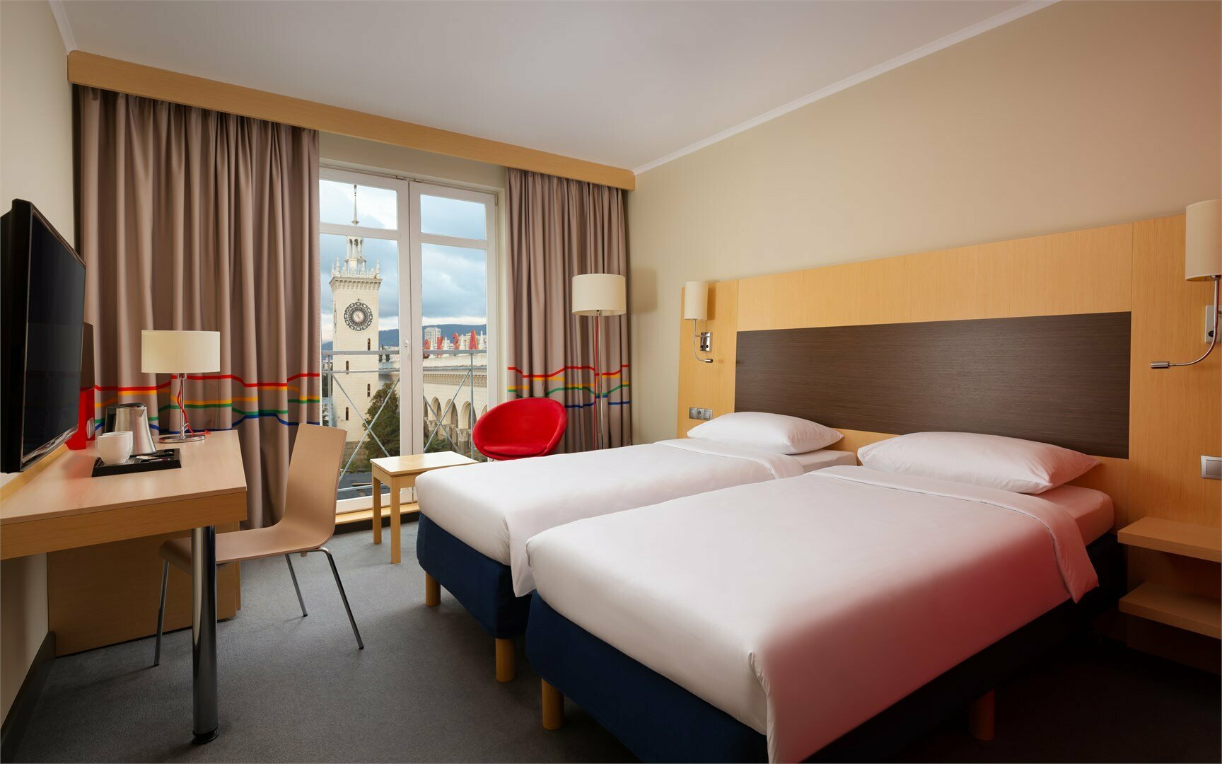 Улучшенный с балконом