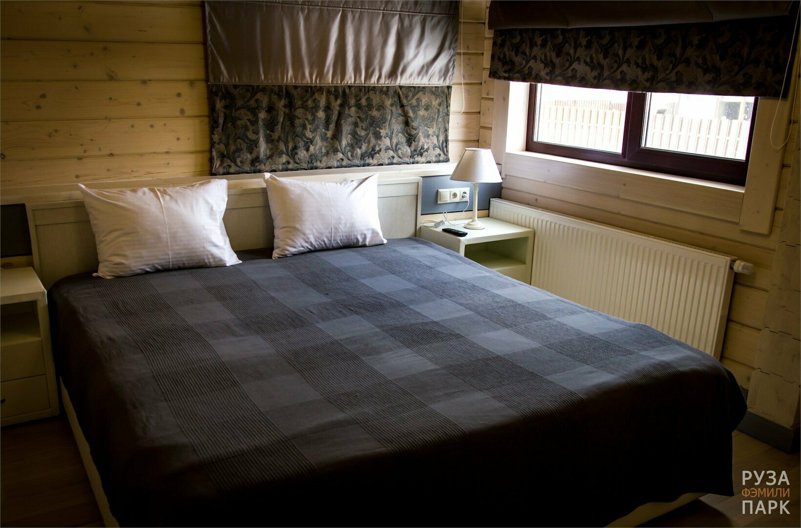 Двухэтажный коттедж "Снежная Королева" (4 спальни)