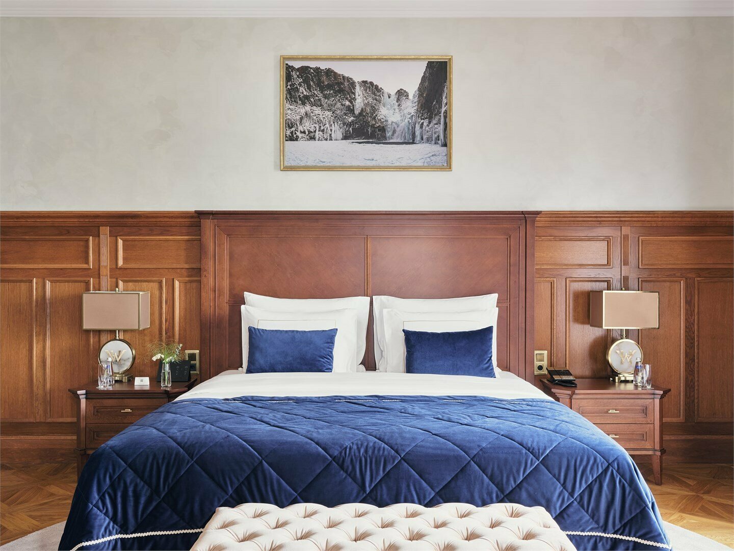 Исторический полулюкс + делюкс с видом на город