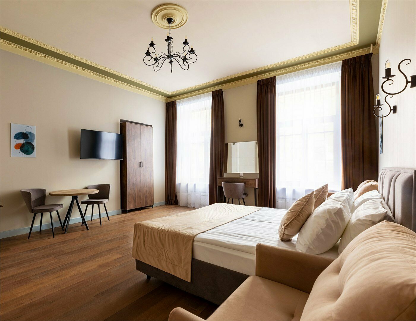 Делюкс Апартаменты с кроватью "Кинг-Сайз" и видом на город (brown) №2